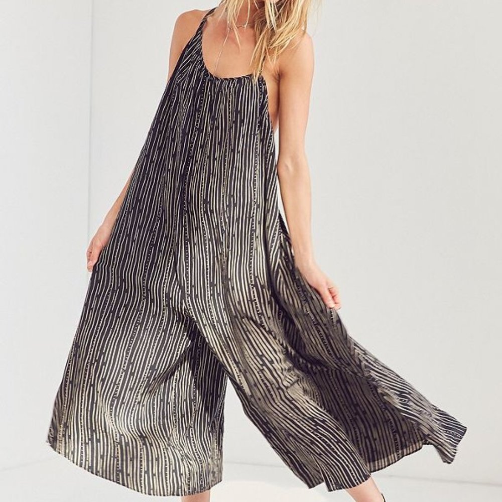 Silence + Noise Breezy Asymmetrical Jumpsuit Sz S